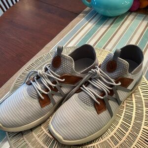 Men’s OluKai Gray and Brown Casual Shoes 11M Excellent Condition